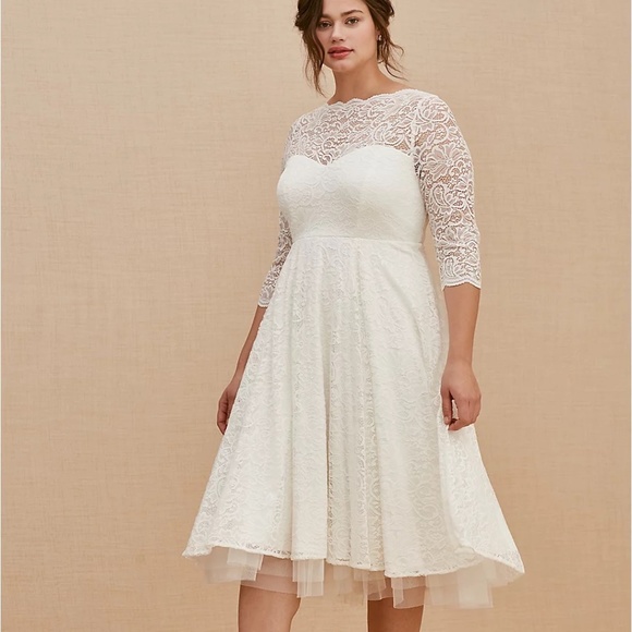 torrid Dresses & Skirts - NWT Torrid Ivory Strech Lace Wedding Dress Size 24